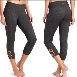 ATHLETA MIND OVER MAT DARK GRAY CAPRI LEGGINGS WITH LACING ACCENT